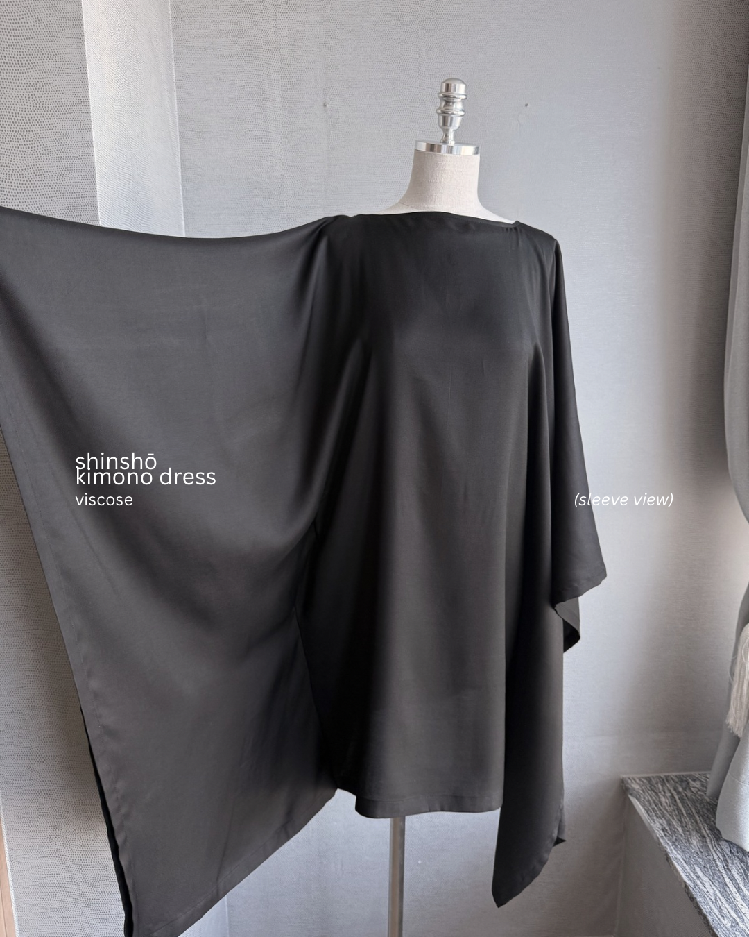 Shinshō Kimono Dress | Viscose | BLACK