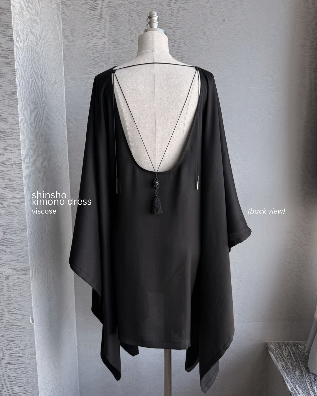 Shinshō Kimono Dress | Viscose | BLACK